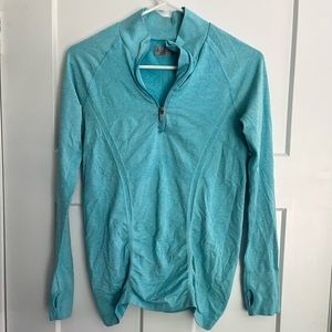Athleta Womens long sleeve top
